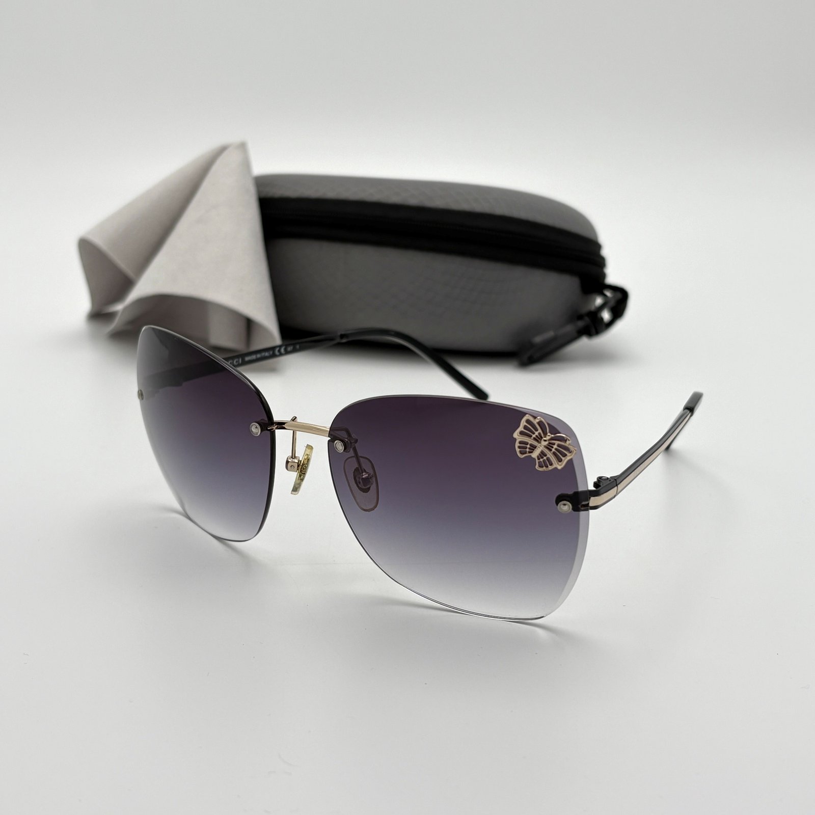 GUCCI 4217S